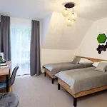 Osada Turystyczna Malinow 3*