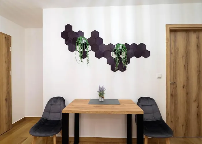 Osada Turystyczna Malinow 3*